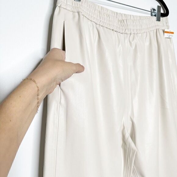 NWT 7 for All Mankind Faux Leather Pull-On Joggers Pants Women's Cream Size L - Picture 8 of 10